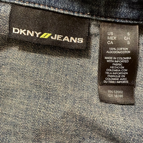 DKNY Jeans denim Jean jacket size small - Picture 5 of 5
